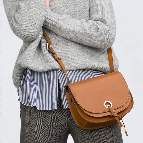 Zara Handbags - NWT Zara Cross Body bag with double fastening! 🎉