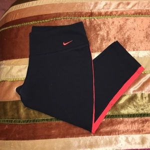 Black w/ pink stripes Nike dri-fit workout capris!