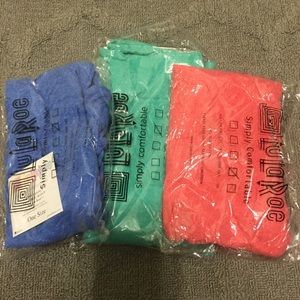 3 pairs heathered LLR leggings OS