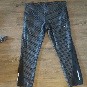 Nike dry fit crops