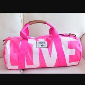 PINK over night bag.