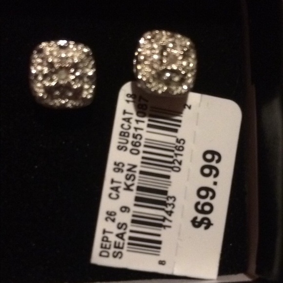 Diamond earrings