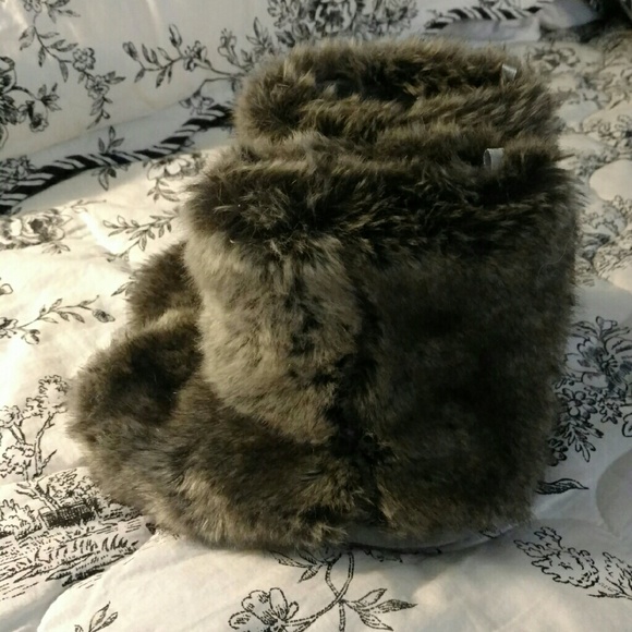 Restoration Hardware baby furry boots
