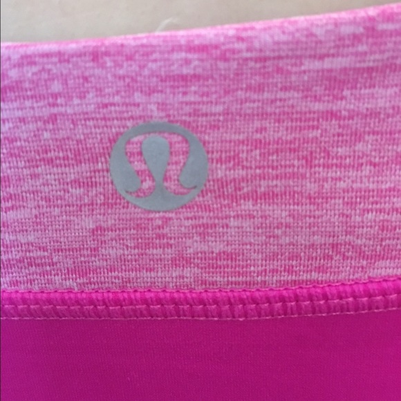 Lululemon yoga/workout/athletic top - Picture 3 of 3