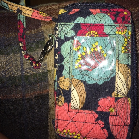 Vera Bradley iPhone wallet - Picture 1 of 3