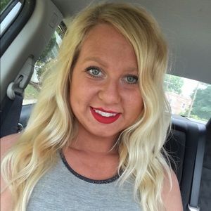 Meet your Posher, Nikki