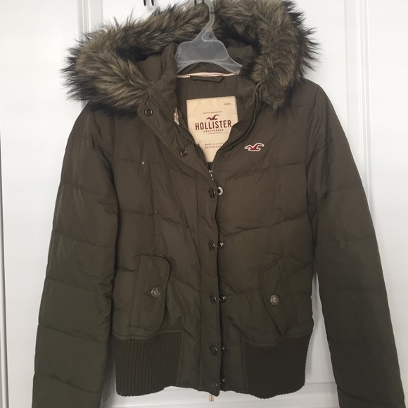Hollister puffer coat