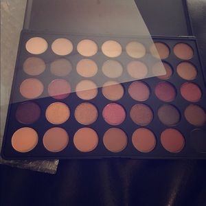 Morphe eyeshadow palette