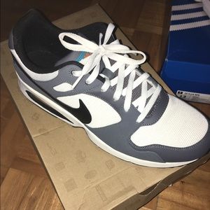 Nike Air Max Coliseum Racer