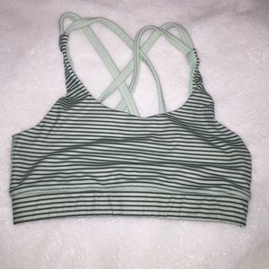 Gap sports bra, barely used!