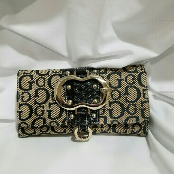 Guess Wallet