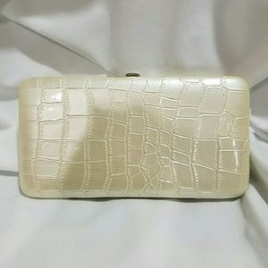 Pearl Clutch wallet