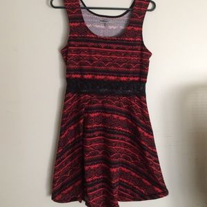 Like new dress with lace middle
