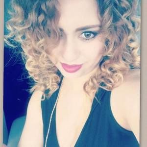 Meet your Posher, Daniela