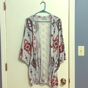 18/20W geometric design poncho