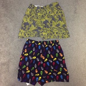 2 boys boxers