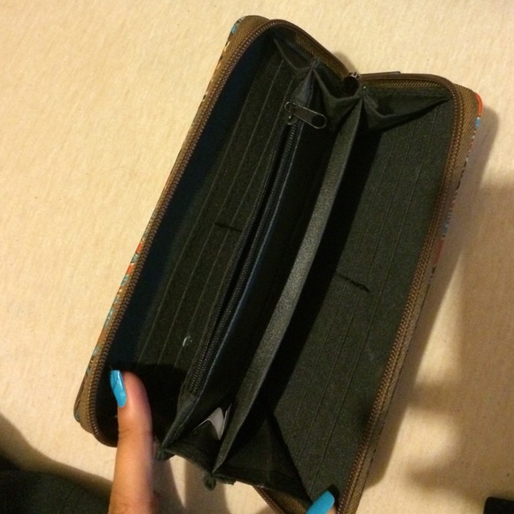 Wallet - Picture 2 of 2