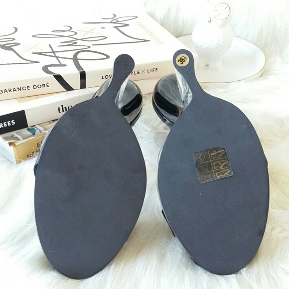 Alexander McQueen Logo buckled rubber slides Alexander McQueen ALEXANDER MCQUEEN Sandal Plast S. Gomma