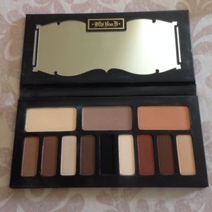 Kat Von D Shade+Light eyeshadow pallette