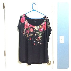 Torrid 3 floral t-shirt.