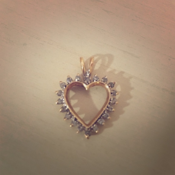 ⚜10K Gold Pendant with Rhinestones⚜