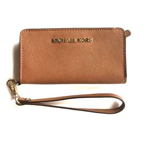 Michael Kors Wristlet
