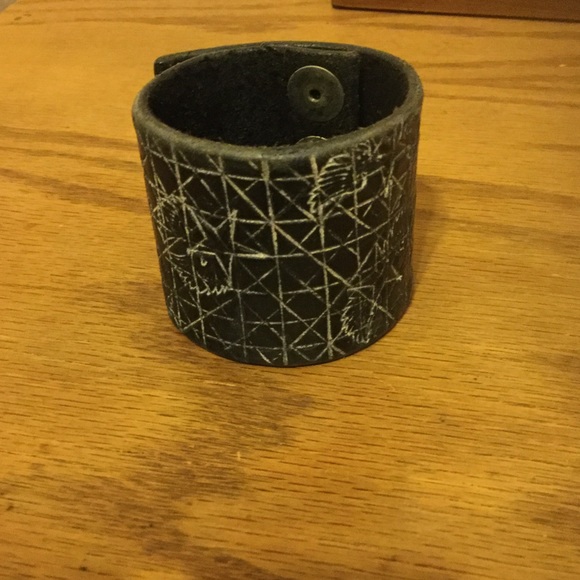 Leather star cuff