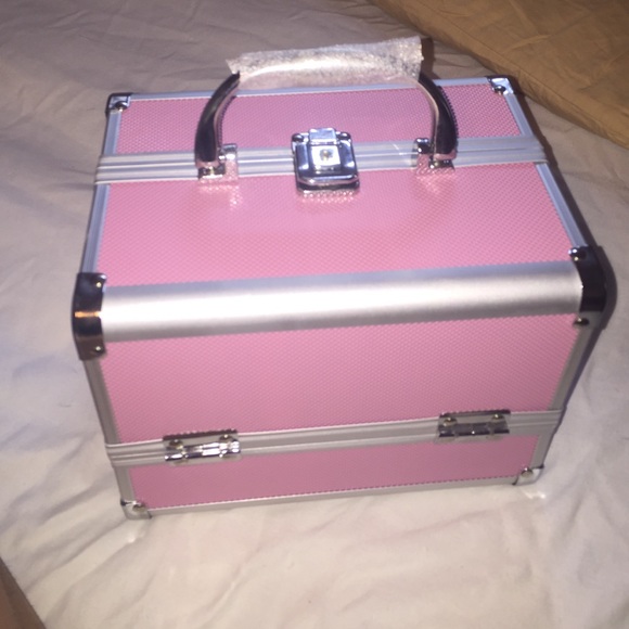 Brand new makeup mini organizer box