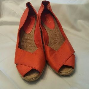 Adorable summer wedges