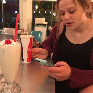 Meet your Posher, Georgia