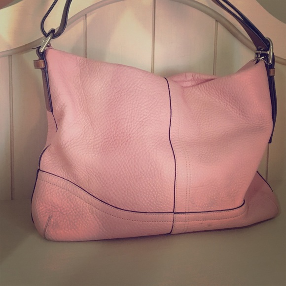 ⚜Beautiful Pink Coach Shoulder Bag⚜