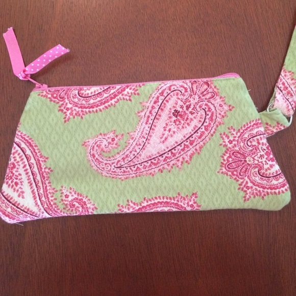 Pink and green paisley Wristlet-NWOT