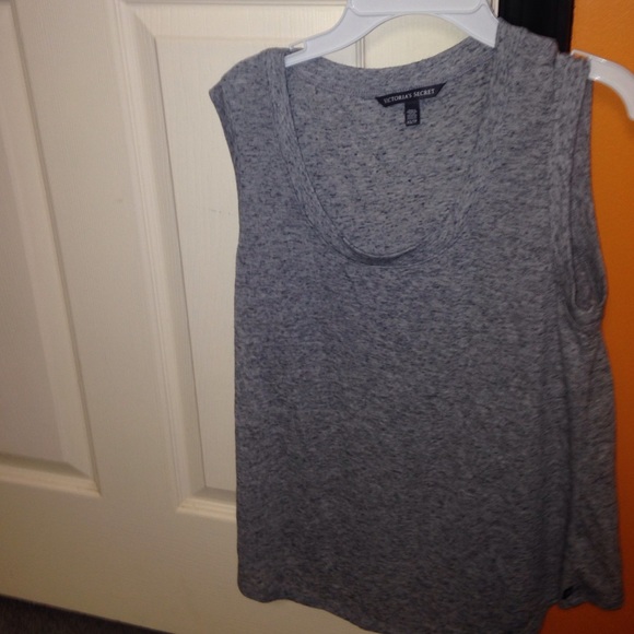 Grey muscle tee