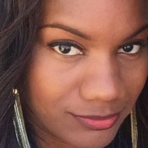 Meet your Posher, Lea