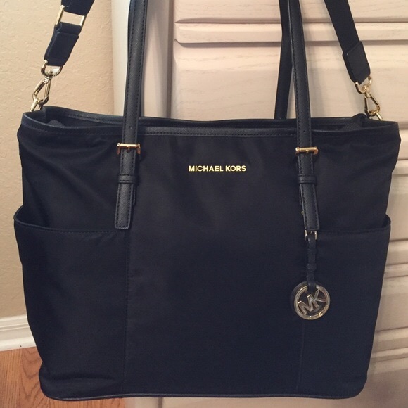 Black and gold Michael Kors diaper bag - Picture 1 of 2