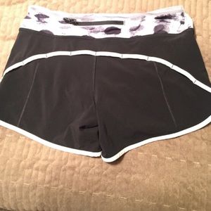 Lululemon size 6 shorts