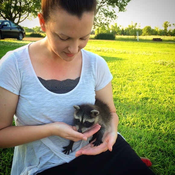 Meet your Posher, Sarah - Picture 2 of 3