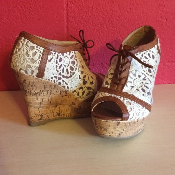 Lace wedges