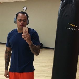 Meet your Posher, Carlos