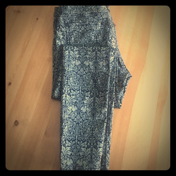Zara trippy bunny print stretch ankle pants