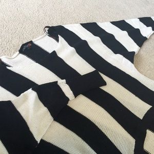 Limited GUESS Gorgeous Stripped Twist Sweater