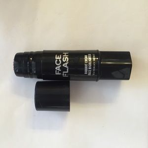 Victoria's Secret face flash