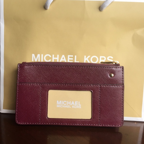 Michael Kors wristlet - Picture 2 of 4