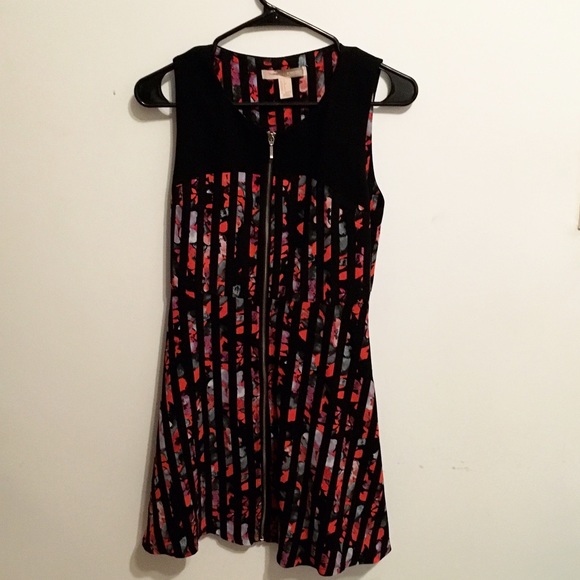 Floral patterned dress - Picture 1 of 3