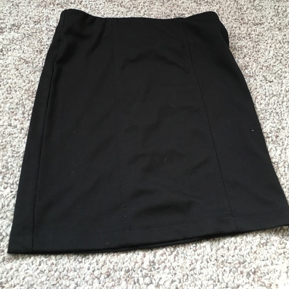 Black skirt