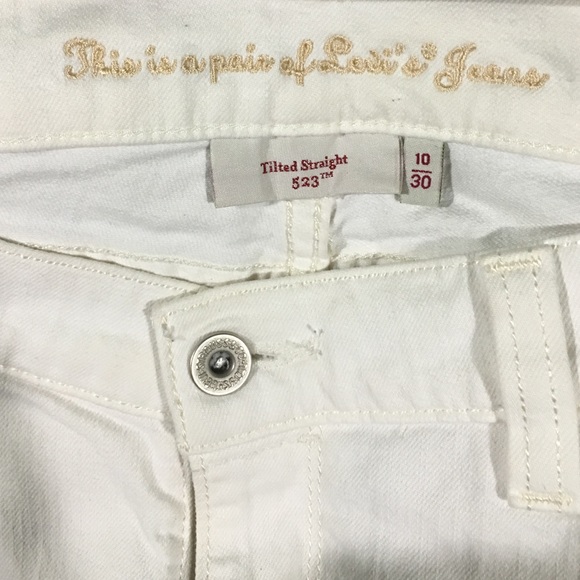 White Levi Jeans 10/30 - Picture 3 of 4