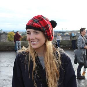 Meet your Posher, Claire