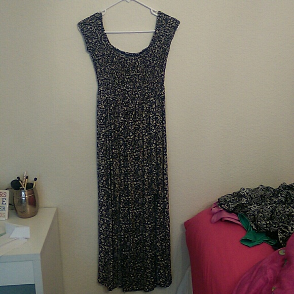 Long M-slit Maxi Dress