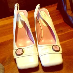 Nine West sz 7 sling backs