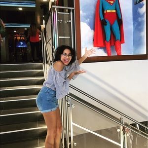 Meet your Posher, Mara